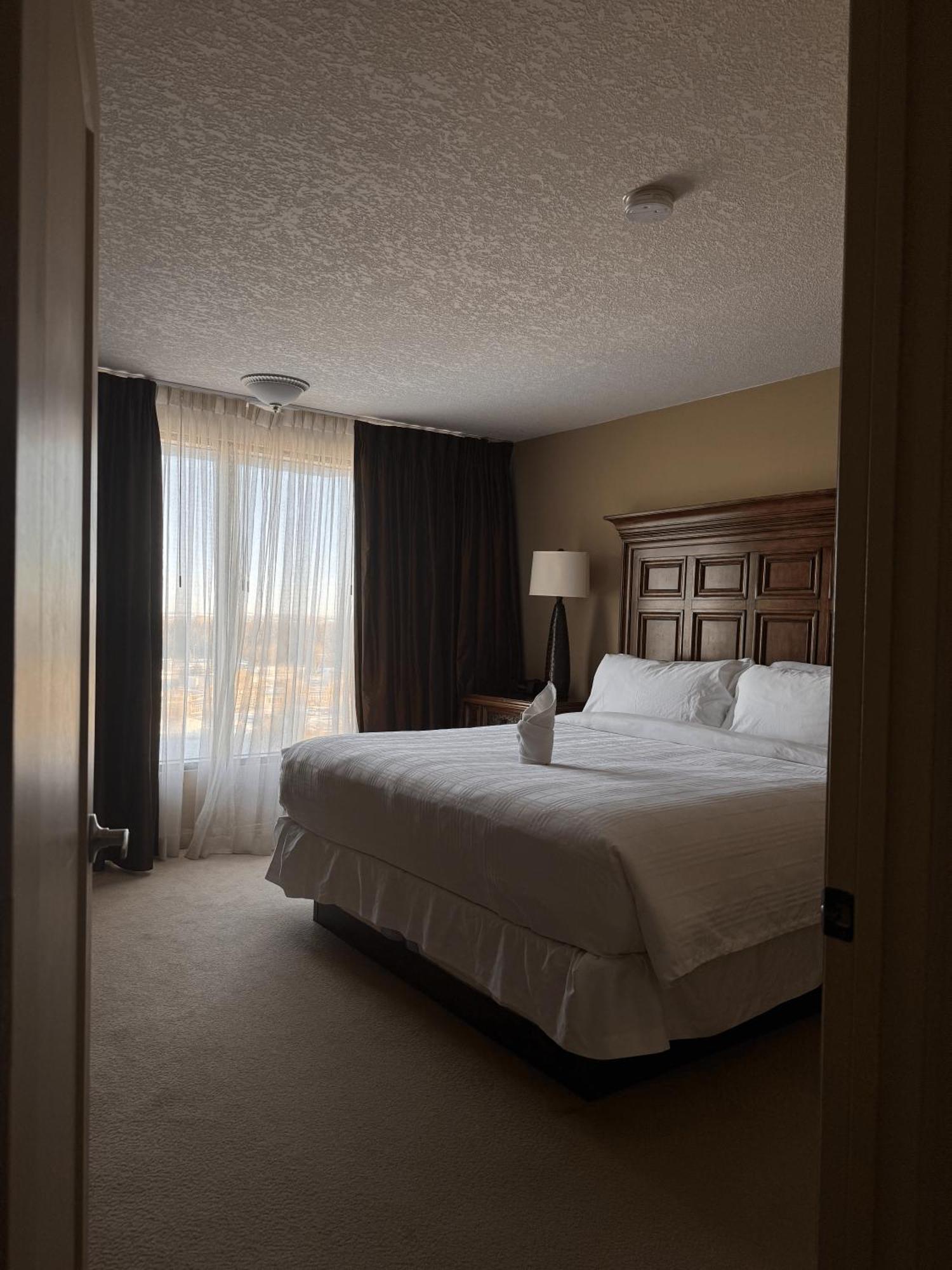 Red Deer Resort & Casino エクステリア 写真