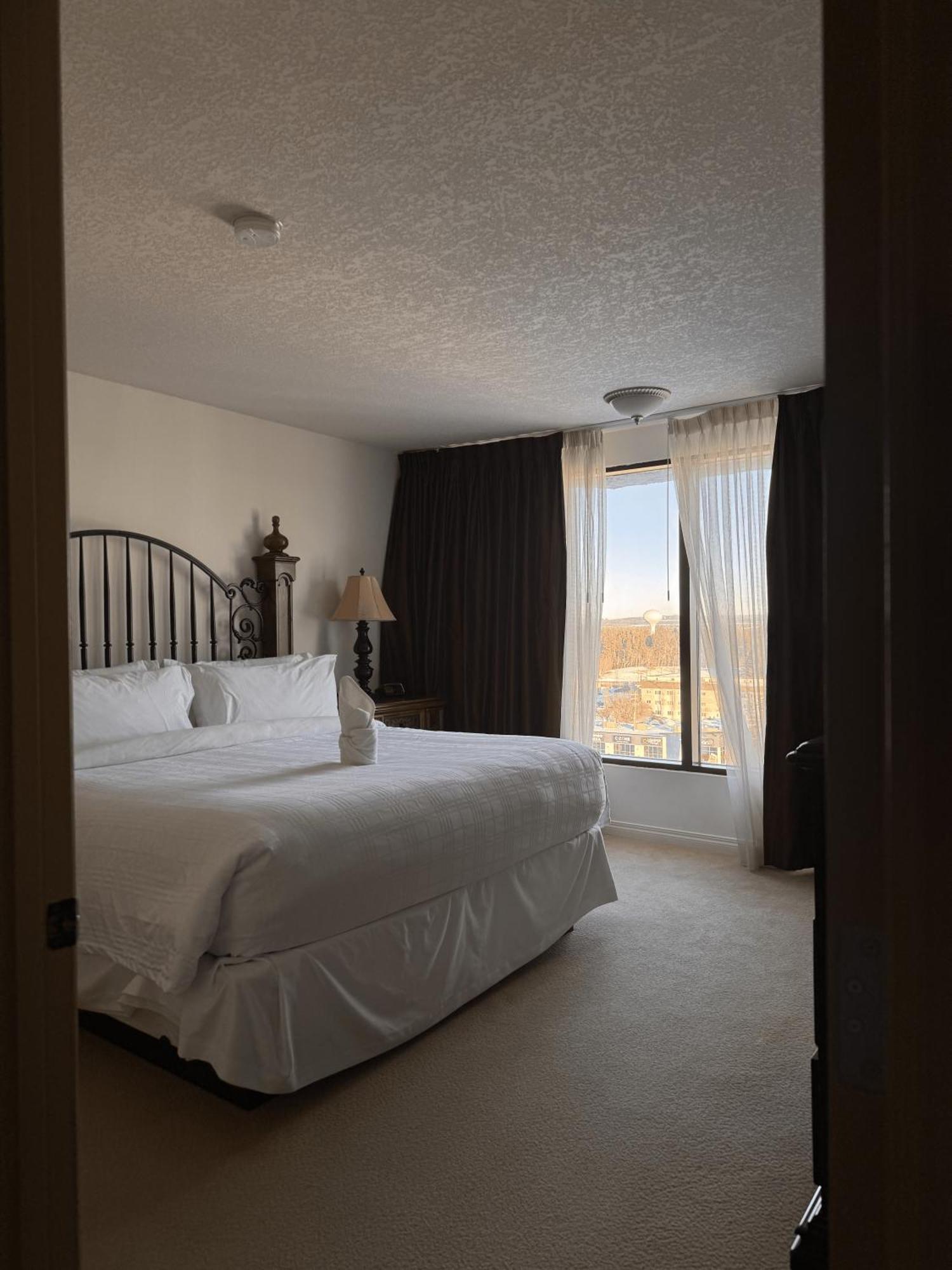 Red Deer Resort & Casino エクステリア 写真