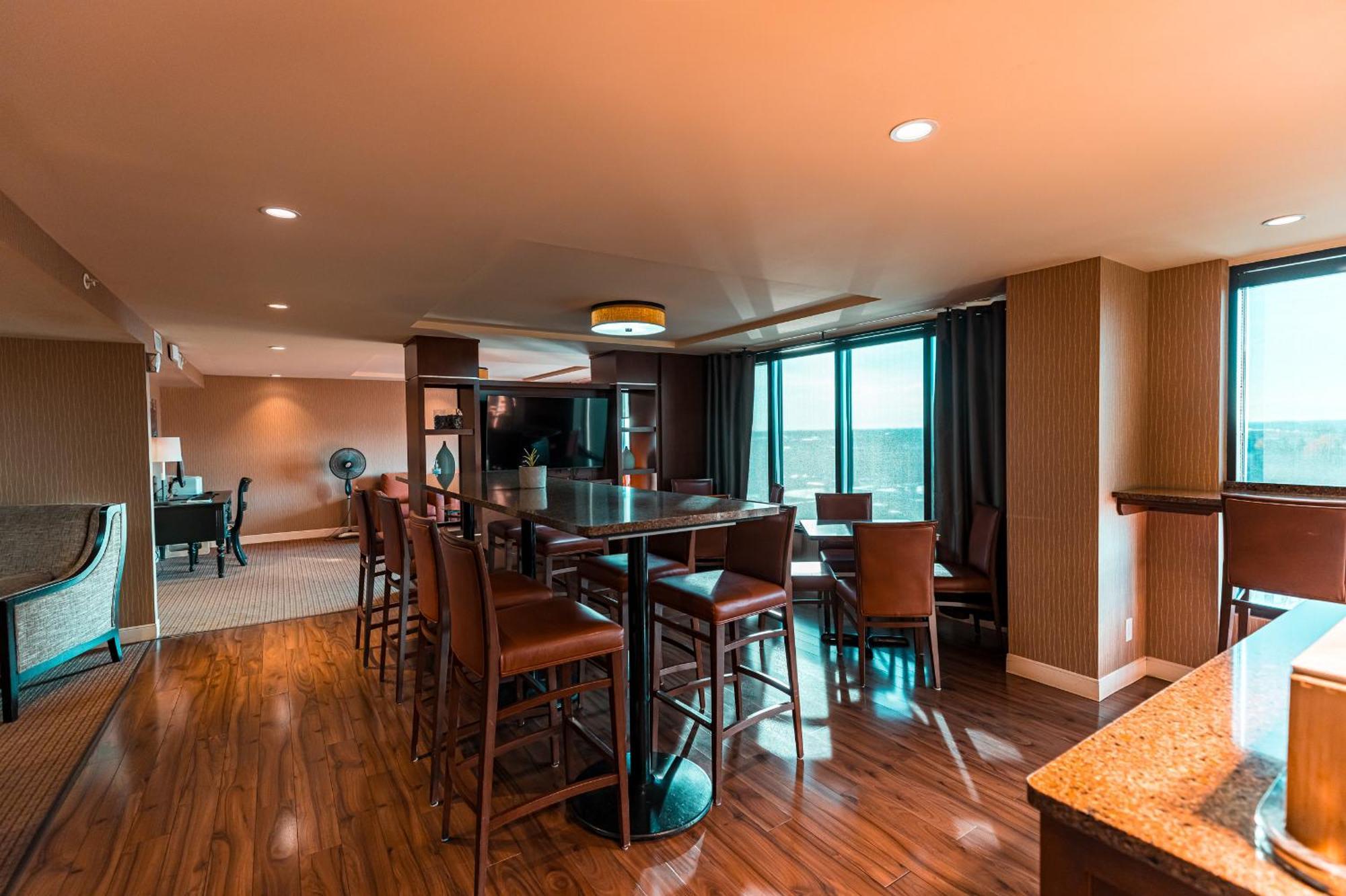 Red Deer Resort & Casino エクステリア 写真
