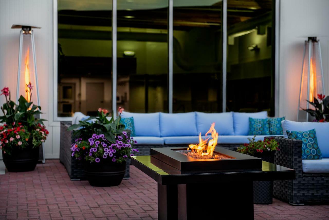 Red Deer Resort & Casino エクステリア 写真