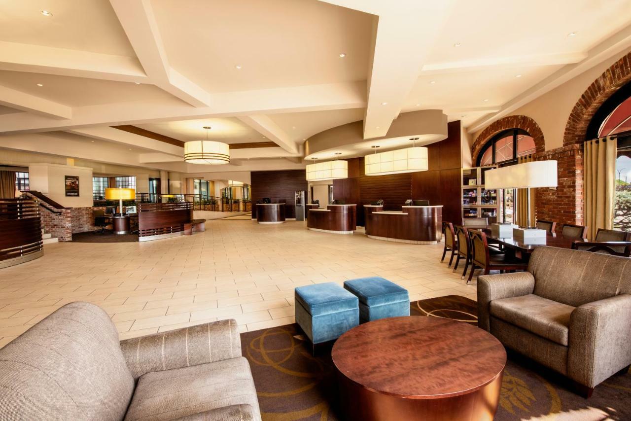 Red Deer Resort & Casino エクステリア 写真